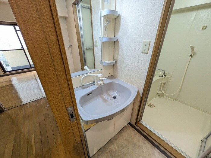 物件内観写真12　(洗面)