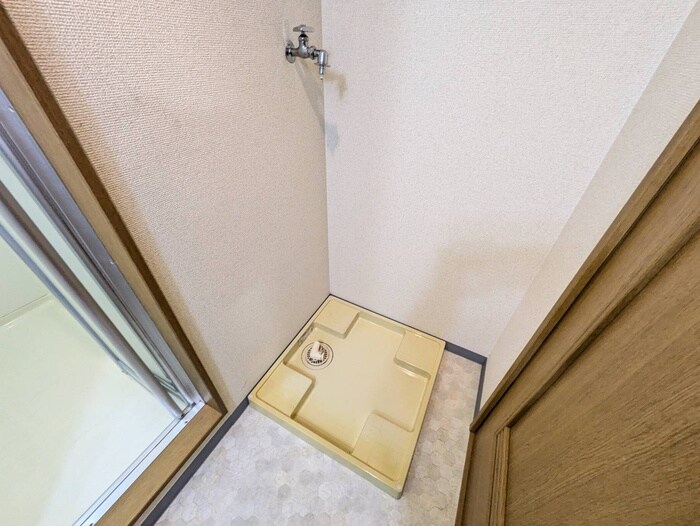 物件内観写真17　(洗濯機置場)