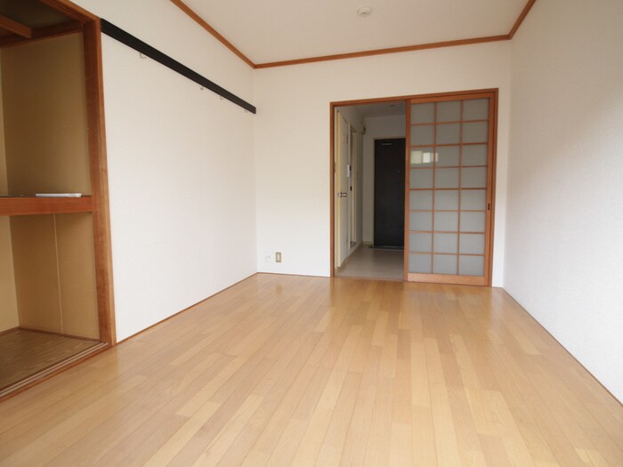 物件内観写真10　(居室)