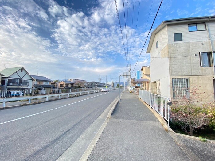 物件外観写真6　(周辺環境)