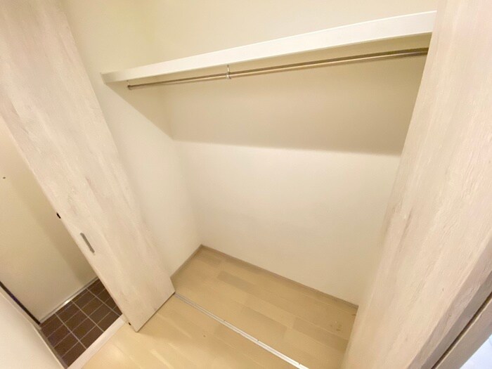 物件内観写真15　(収納)