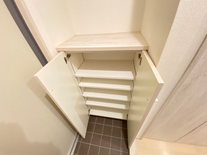 物件内観写真19　(靴箱)