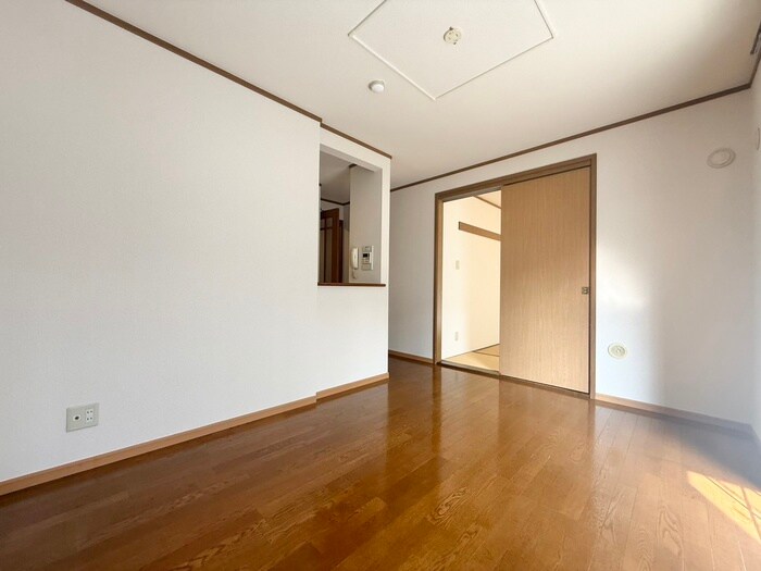 物件内観写真9　(居室)