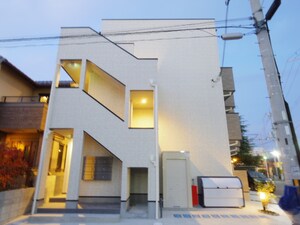 エルバ深草外観写真