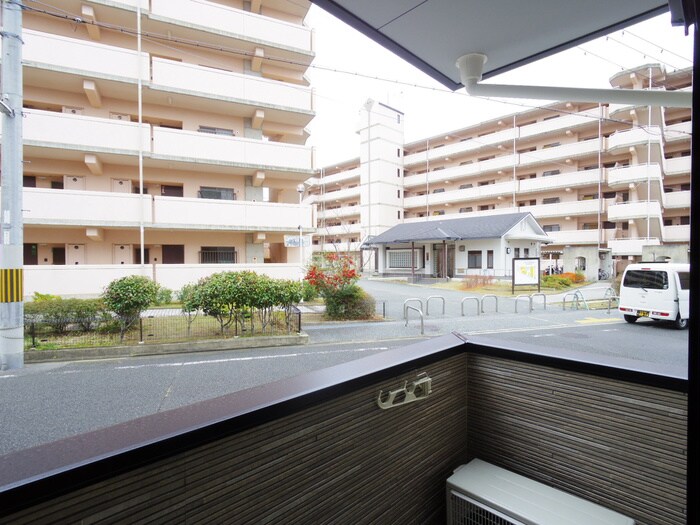 物件内観写真22　(室内からの展望)