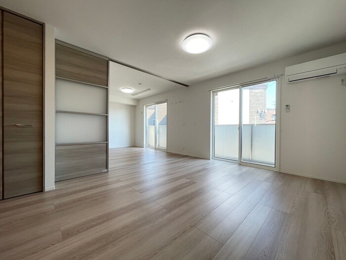 物件内観写真8　(居室)