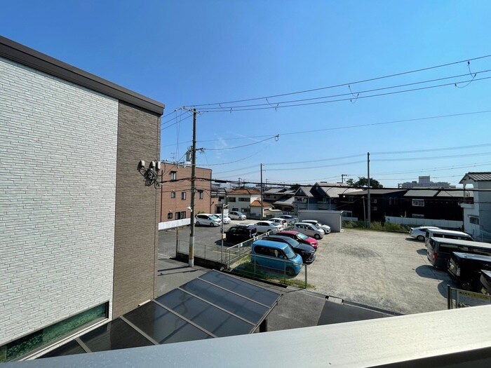 物件内観写真22　(室内からの展望)