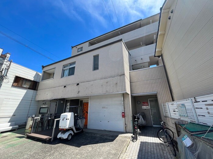 物件外観写真3　(周辺環境)