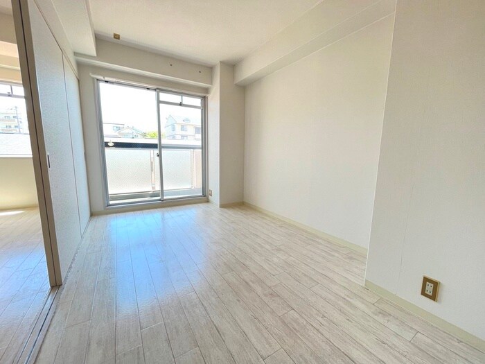 物件内観写真11　(居室)