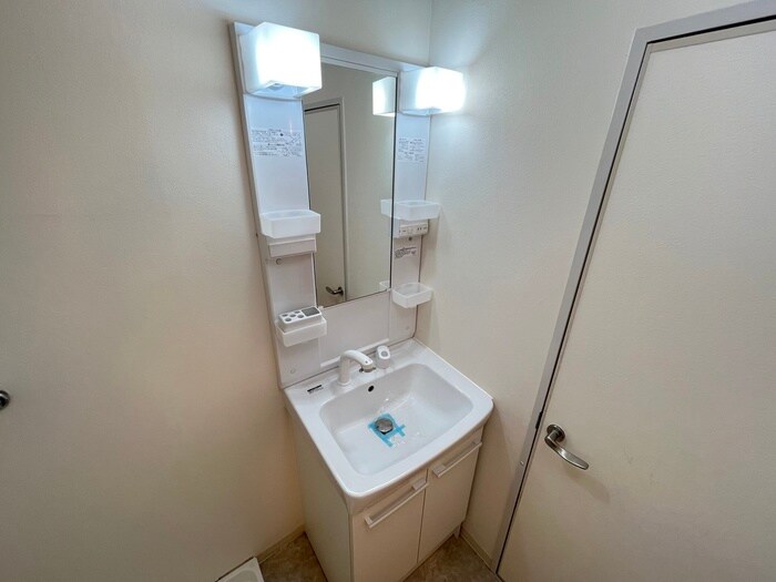 物件内観写真15　(洗面)