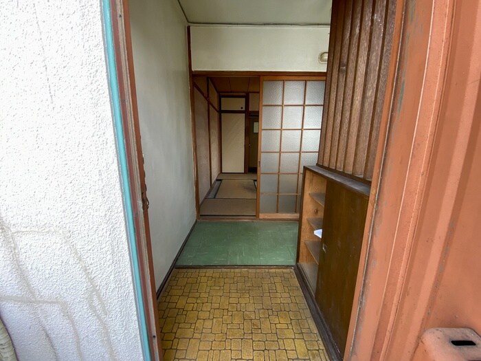 物件内観写真17　(玄関)