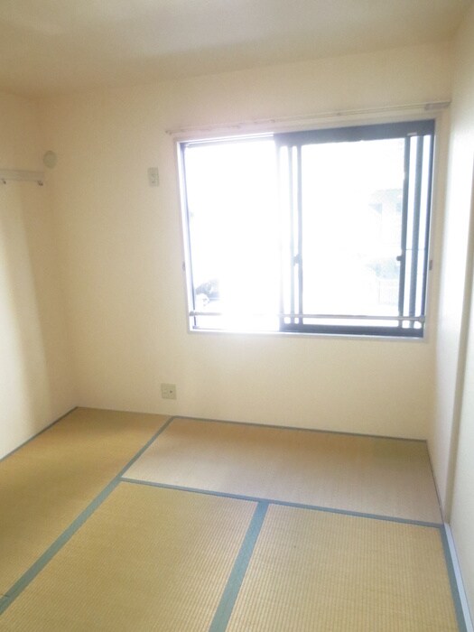 物件内観写真11　(居室)