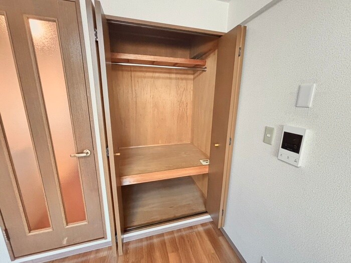物件内観写真10　(収納)