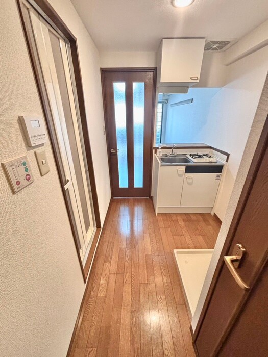 物件内観写真18　(廊下)