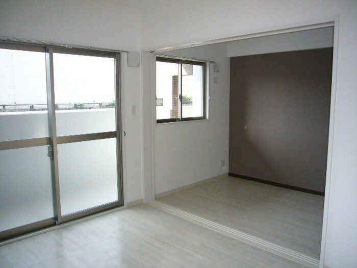 物件内観写真12　(居室)