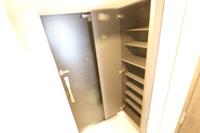 物件内観写真8　(靴箱)