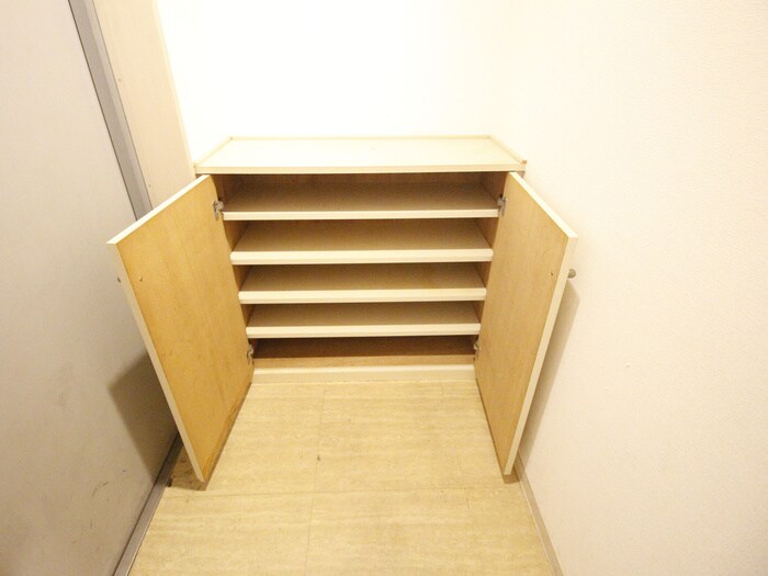 物件内観写真17　(靴箱)
