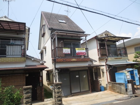 栗ケ谷貸家外観写真