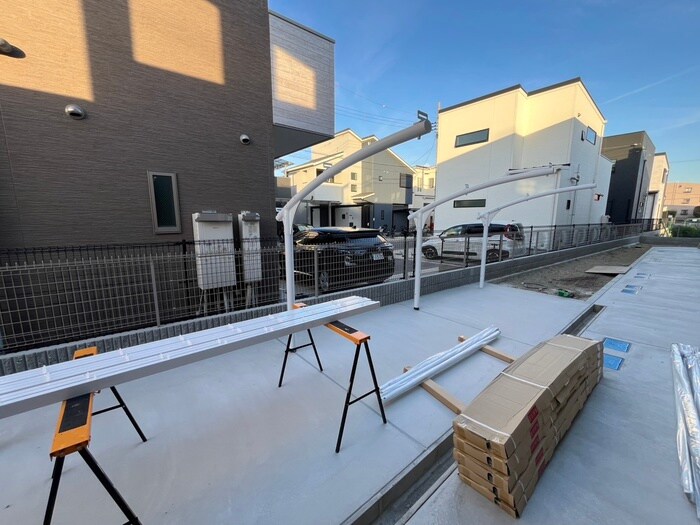 物件外観写真2　(建築中)