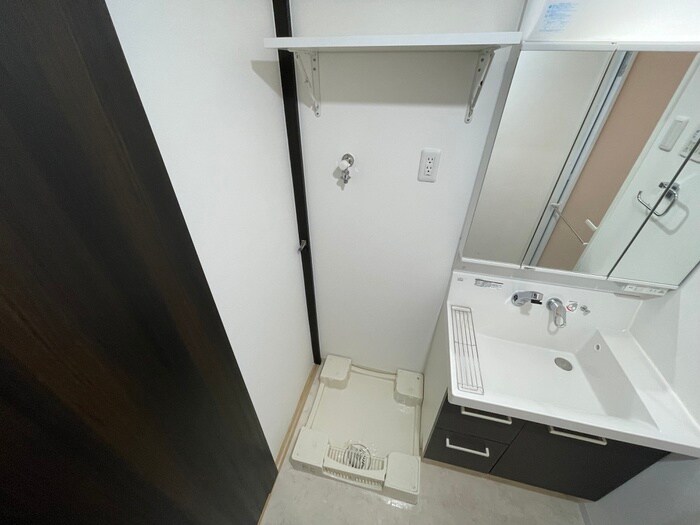 物件内観写真13　(洗濯機置場)