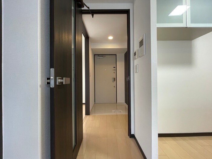 物件内観写真17　(廊下)