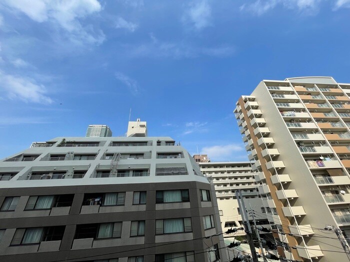 物件内観写真22　(室内からの展望)