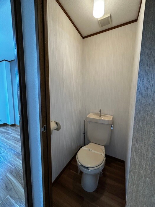 物件内観写真11　(トイレ)