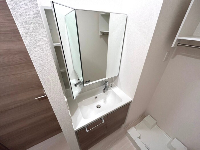 物件内観写真11　(洗面)