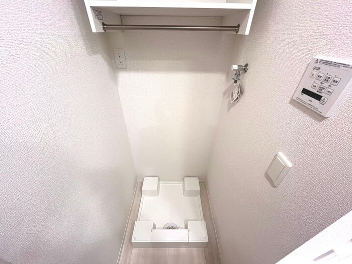 物件内観写真13　(洗濯機置場)