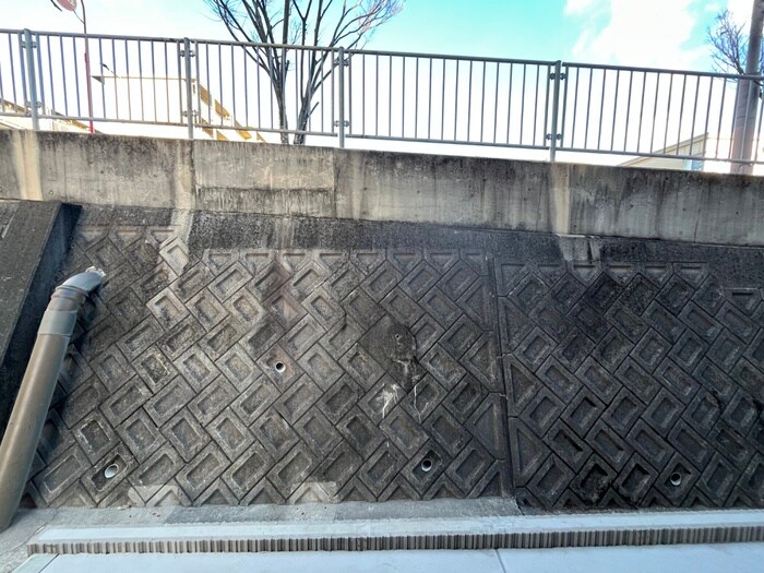 物件内観写真20　(室内からの展望)