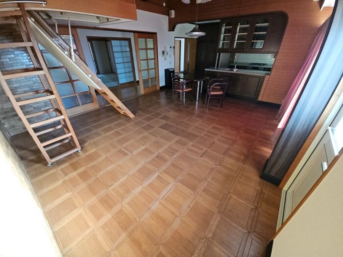 物件内観写真8　(居室)