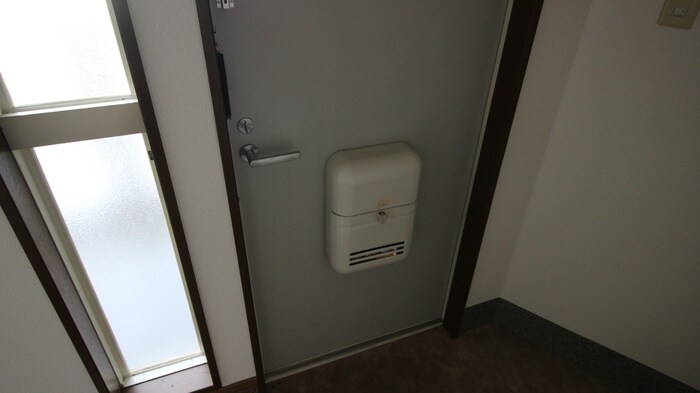 物件内観写真17　(玄関)