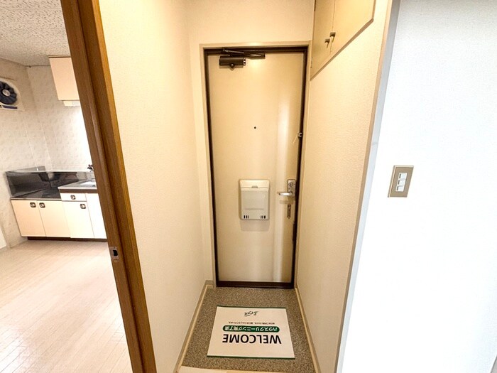 物件内観写真19　(玄関)