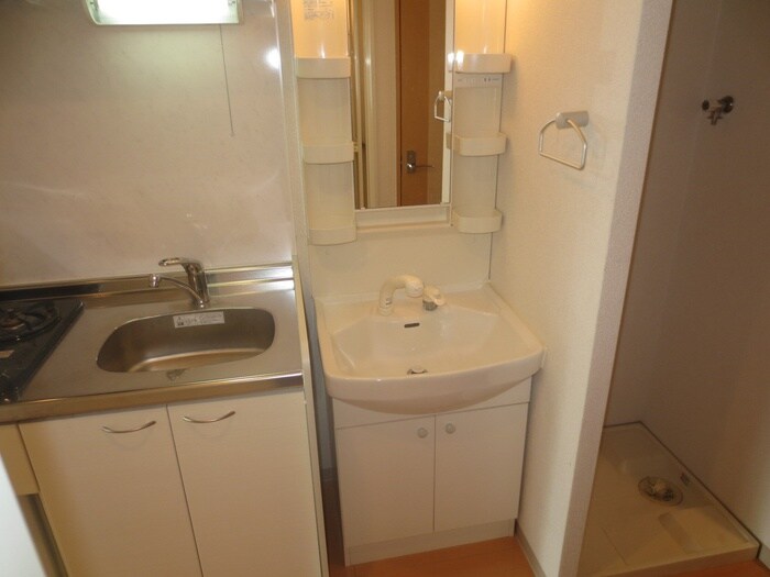 物件内観写真9　(洗面)