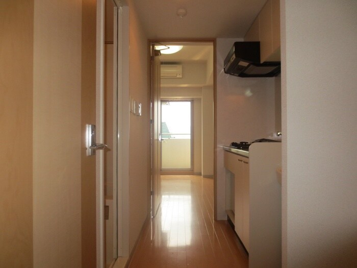 物件内観写真17　(廊下)