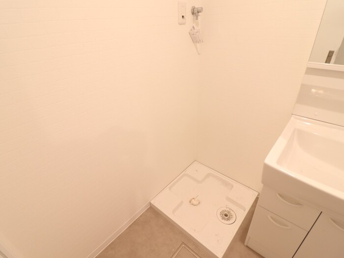 物件内観写真10　(洗濯機置場)