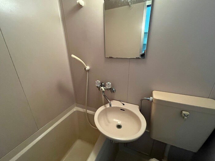 物件内観写真9　(洗面)