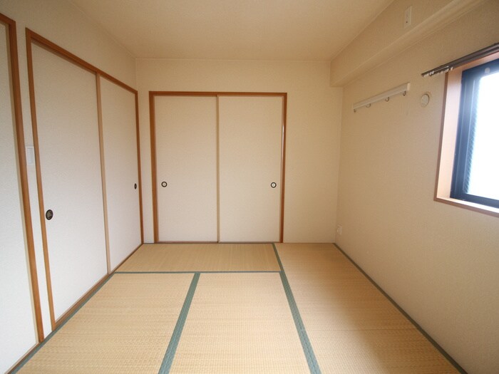 物件内観写真15　(居室)