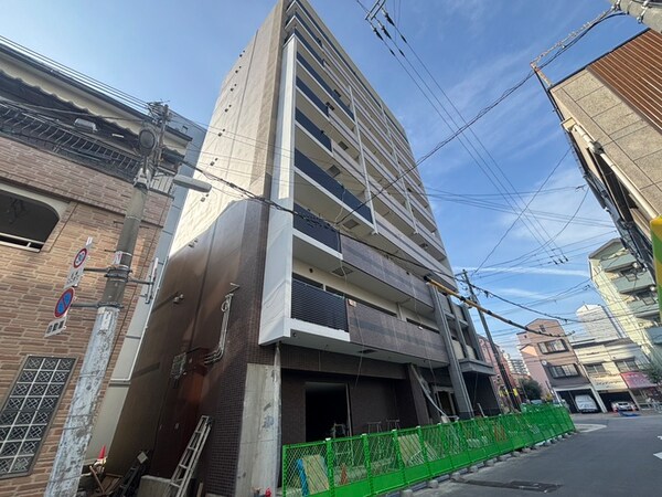 建築中