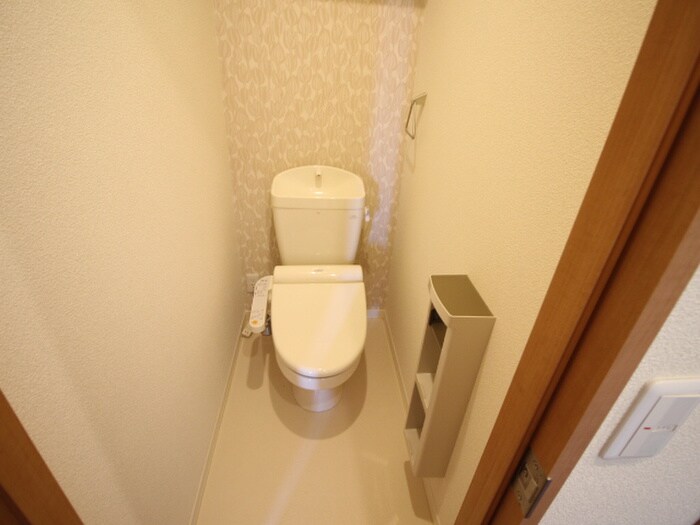 物件内観写真12　(トイレ)