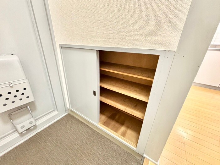 物件内観写真19　(靴箱)