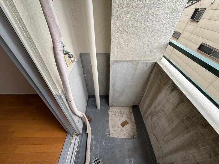 物件内観写真20　(洗濯機置場)