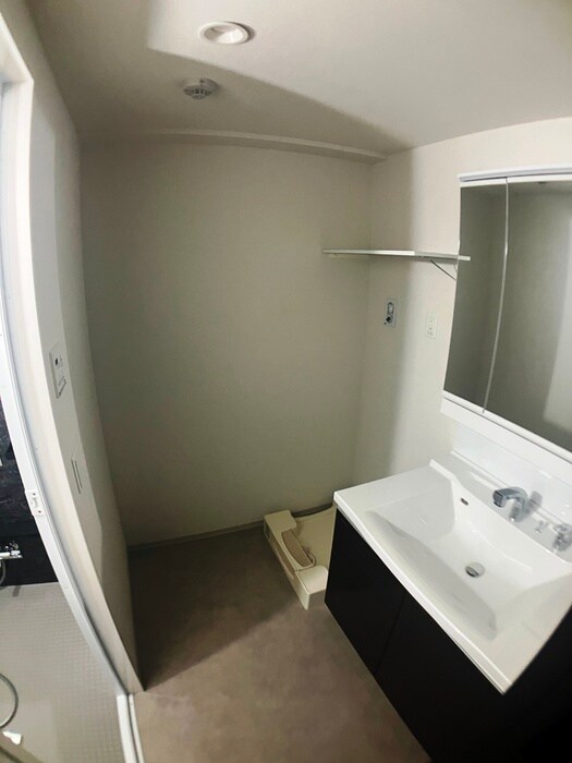 物件内観写真21　(洗濯機置場)