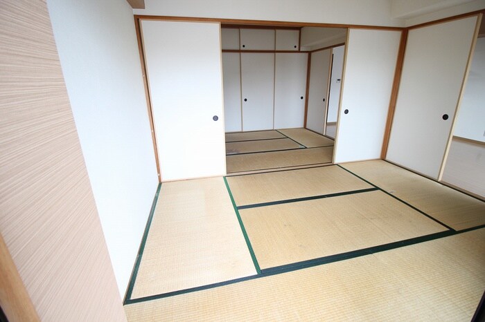 物件内観写真13　(居室)