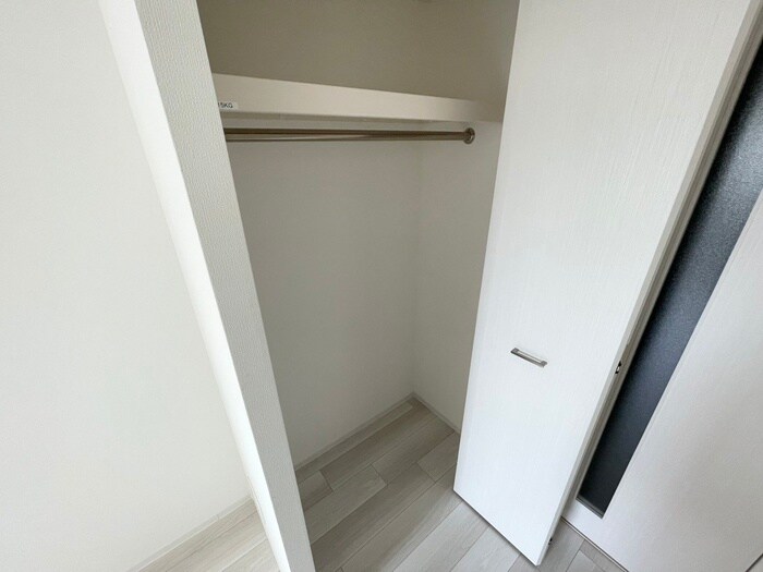 物件内観写真21　(収納)