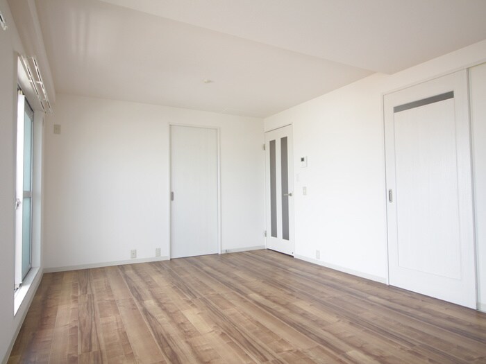 物件内観写真9　(居室)