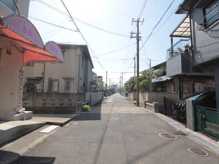 物件外観写真6　(周辺環境)