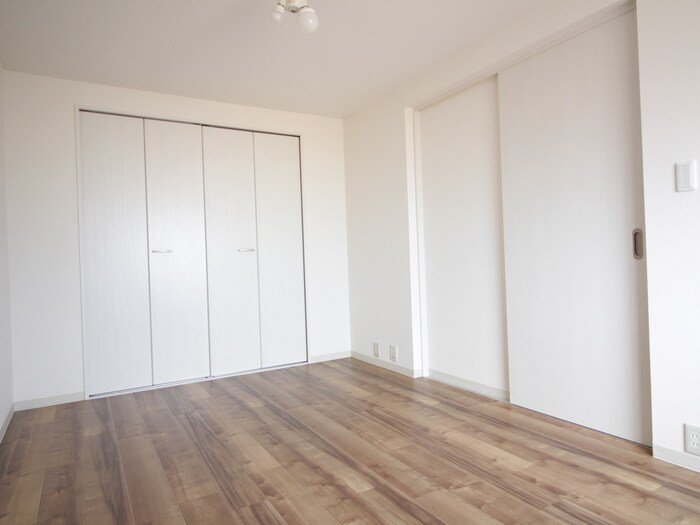 物件内観写真10　(居室)