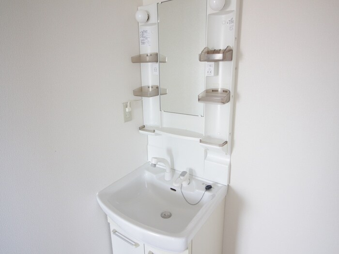 物件内観写真12　(洗面)