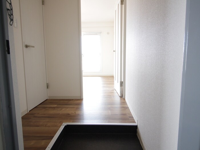 物件内観写真20　(玄関)